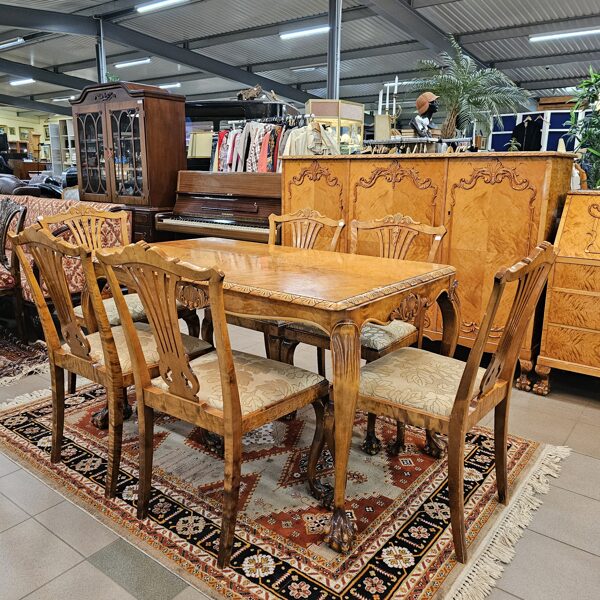 Ēdamgaldi, Žurnālgaldiņi, Galdi ar krēsliem, Krēsli