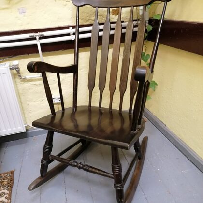 Šūpuļkrēsls 90€