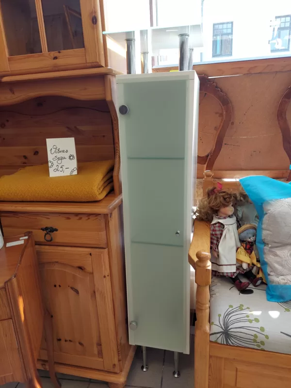 85€